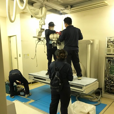 天井ユニット付き機器撤去作業