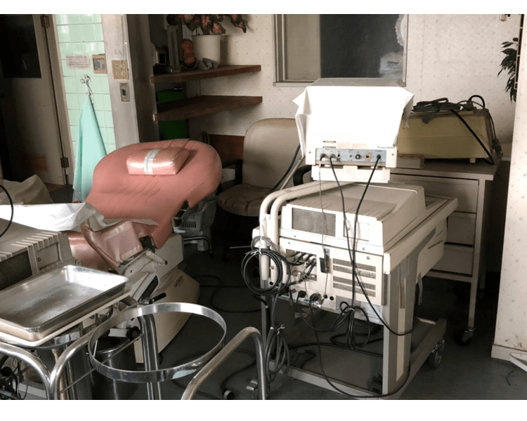 閉院後の残置物の総撤去事例